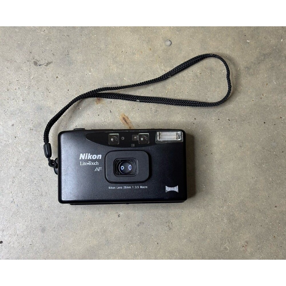 Nikon Lite Touch AF Panorama Compact Film Camera 28mm 1:3.5  Macro 35mm TESTED